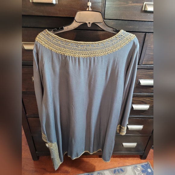 Plus size Dress/Shirt - Picture 2 of 8